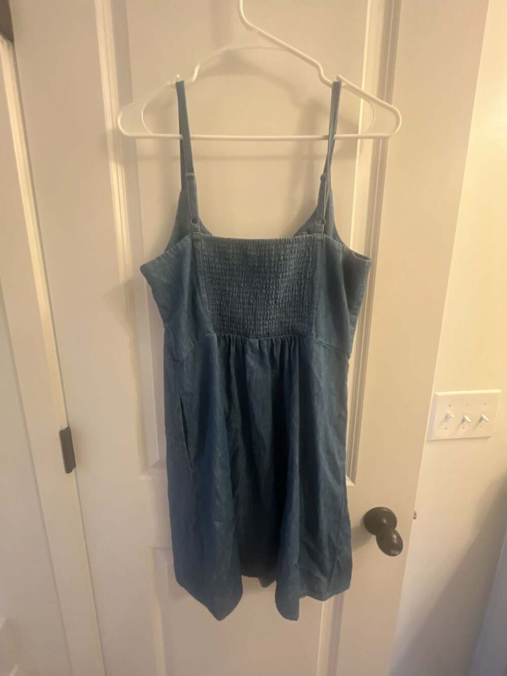 Old Navy Sleeveless Denim Mini Sundress with Smocked Back and Pockets - Picture 3 of 3